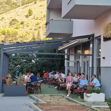 Lux Apartman *